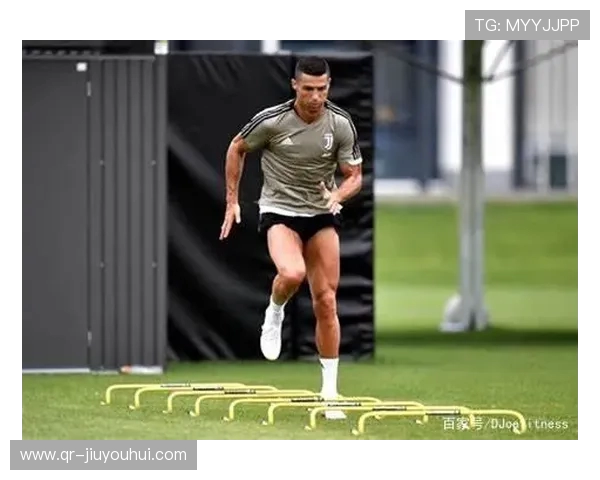 掌握足球冲刺突破过人技巧的图解化系统训练实战进阶宝典全指南